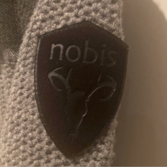 Nobis Cartigan Zip Up Grey Lambs Wool Knit with Tweed accents - Picture 2 of 16